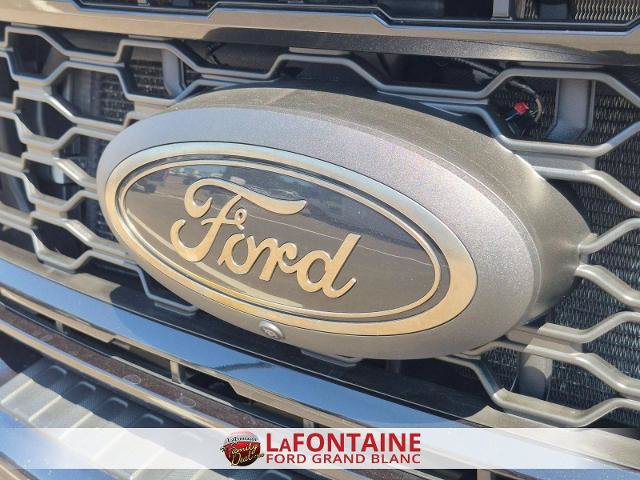 Certified 2025 Ford F250 Lariat w/ Black Appearance Package AWD/4WD image 9