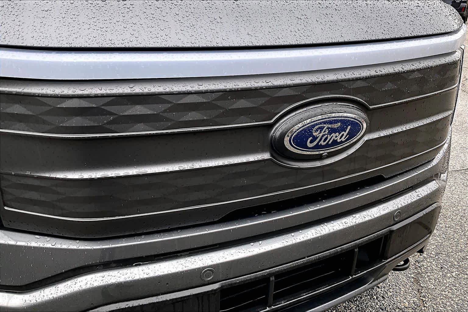 Certified 2023 Ford F150 Lightning Lariat AWD/4WD image 31