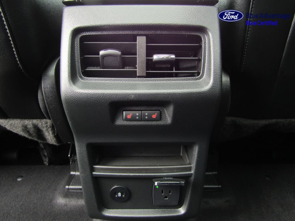 Certified 2023 Ford Edge Titanium w/ Equipment Group 301A AWD/4WD image 23