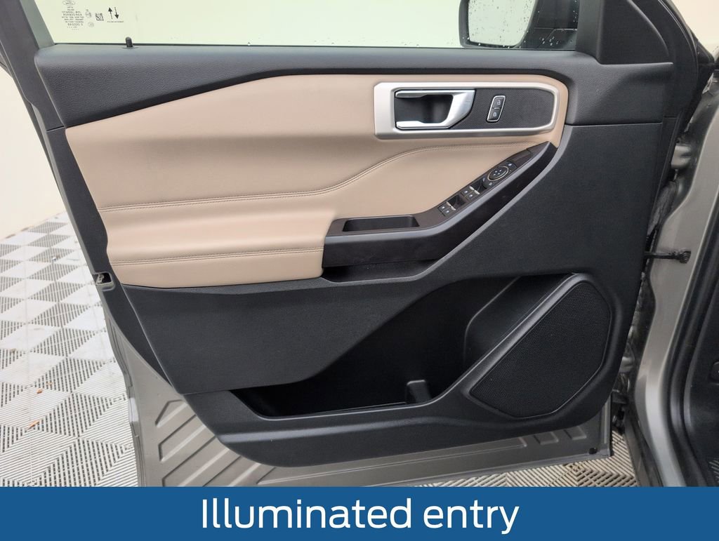 Certified 2020 Ford Explorer XLT w/ Equipment Group 202A RWD image 34