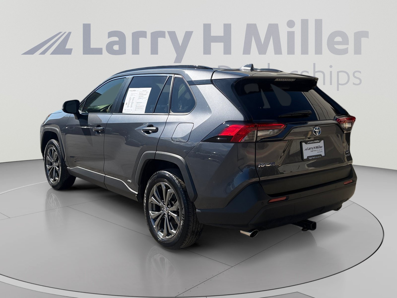 Used 2023 Toyota RAV4 XLE Premium AWD/4WD image 3