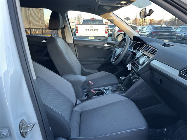 Used 2020 Volkswagen Tiguan S w/ 3rd Row Seat Package image 33