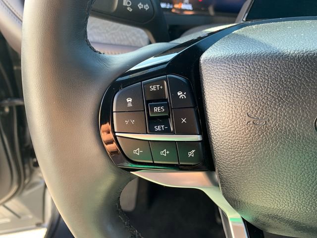 Certified 2025 Ford Explorer Platinum image 23