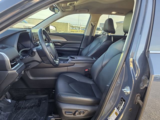 Used 2024 Toyota Grand Highlander XLE image 12