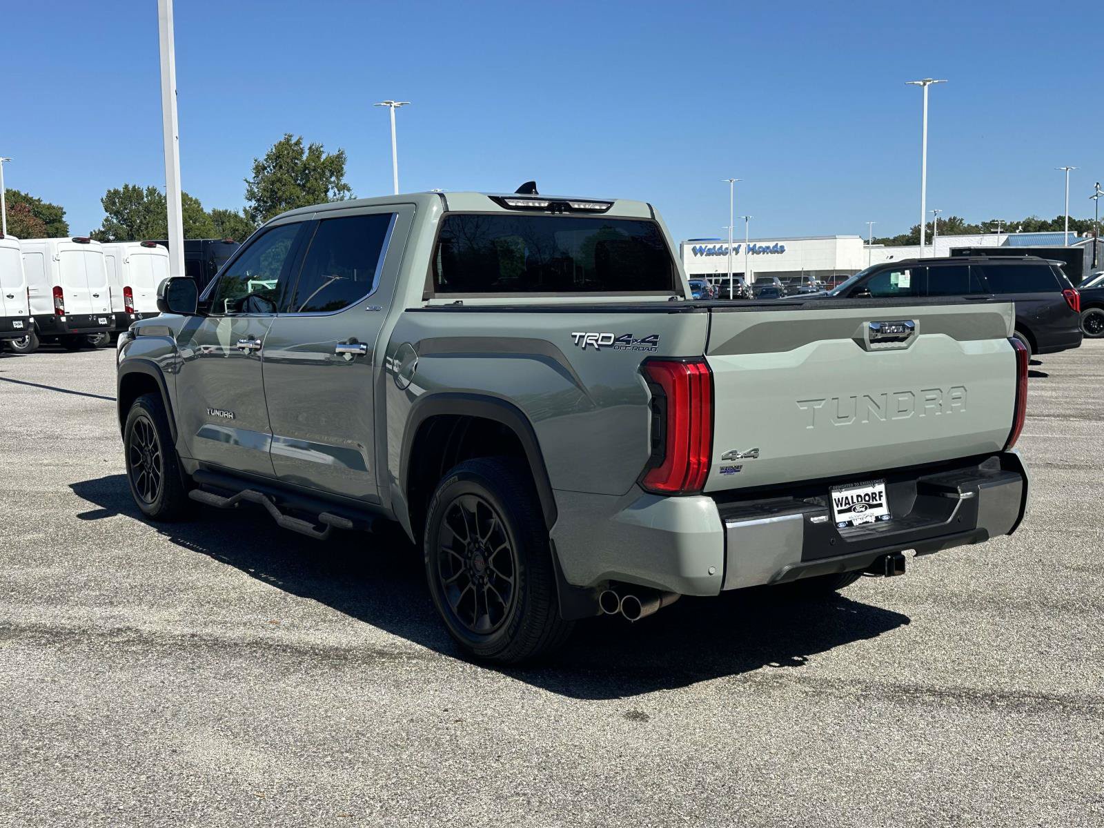 Used 2023 Toyota Tundra Limited w/ TRD Off-Road Package AWD/4WD image 4