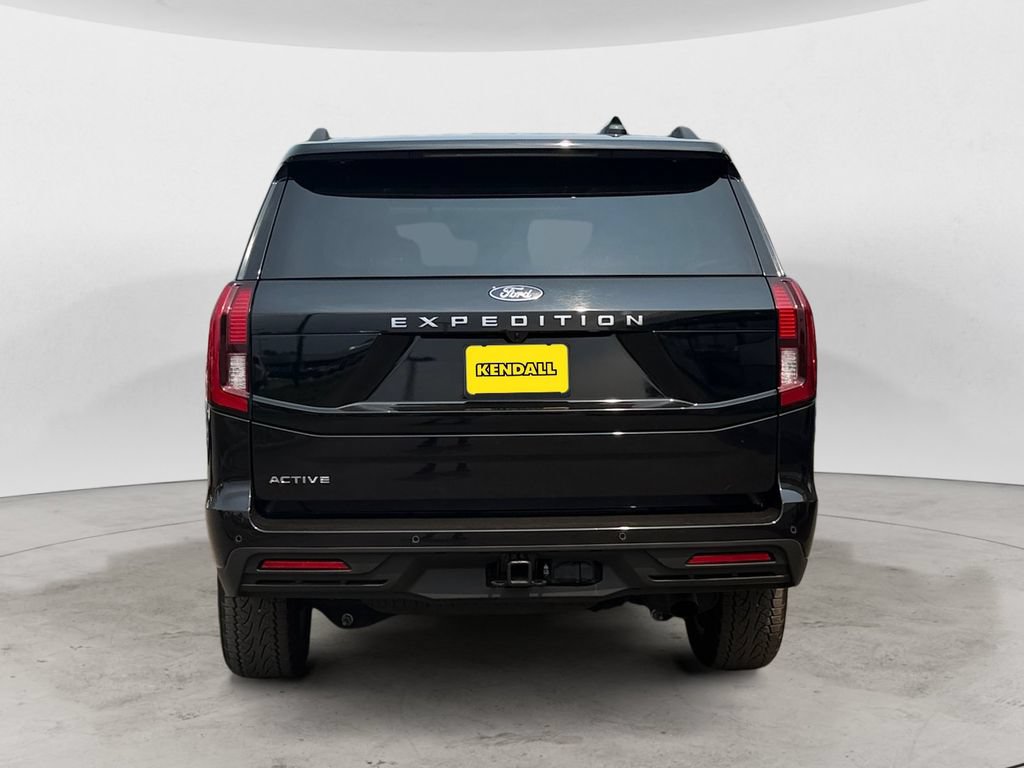 Certified 2025 Ford Expedition Active AWD/4WD image 6