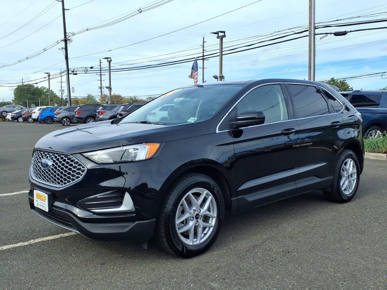 Certified 2024 Ford Edge SEL AWD/4WD image 3