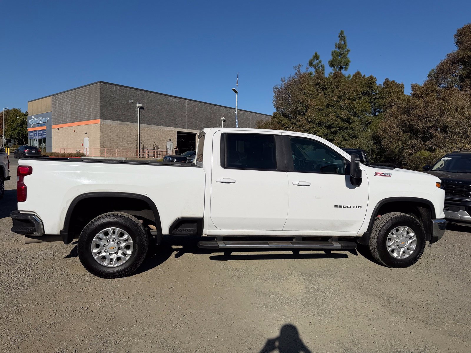 Used 2025 Chevrolet Silverado 2500 LT AWD/4WD image 6
