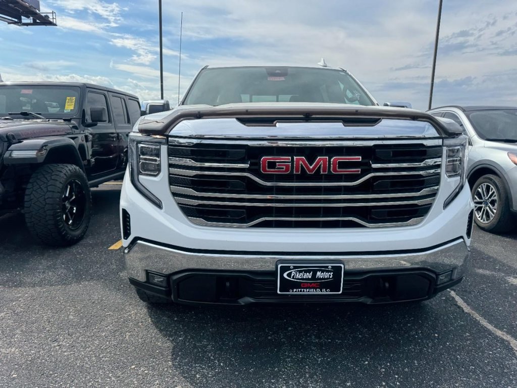 Used 2023 GMC Sierra 1500 SLT w/ SLT Premium Package AWD/4WD image 4