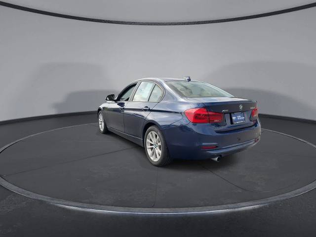 Used 2018 BMW 320i xDrive Sedan w/ Convenience Package AWD/4WD image 6