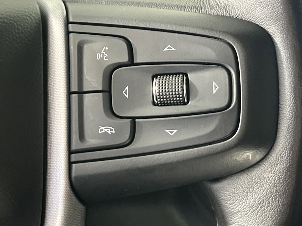 Used 2023 GMC Sierra 1500 SLT image 18