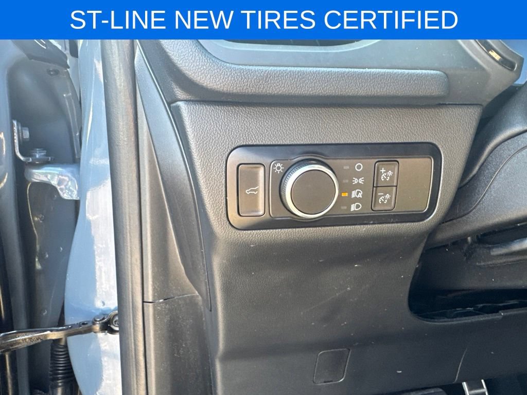 Certified 2023 Ford Escape ST-Line w/ Tech Pack #1 AWD/4WD image 23