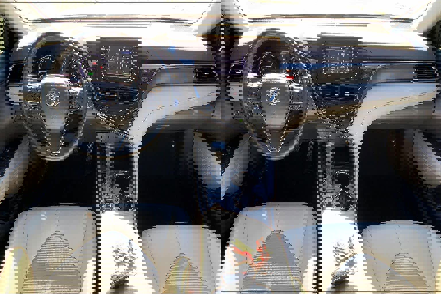 Used 2023 Toyota Camry SE image 15