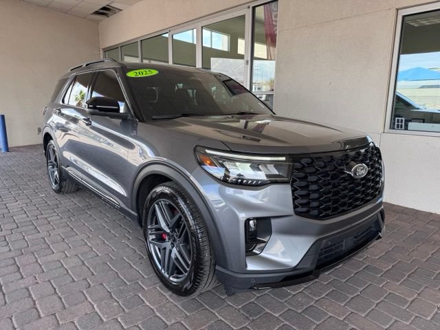 Certified 2025 Ford Explorer ST AWD/4WD image 7
