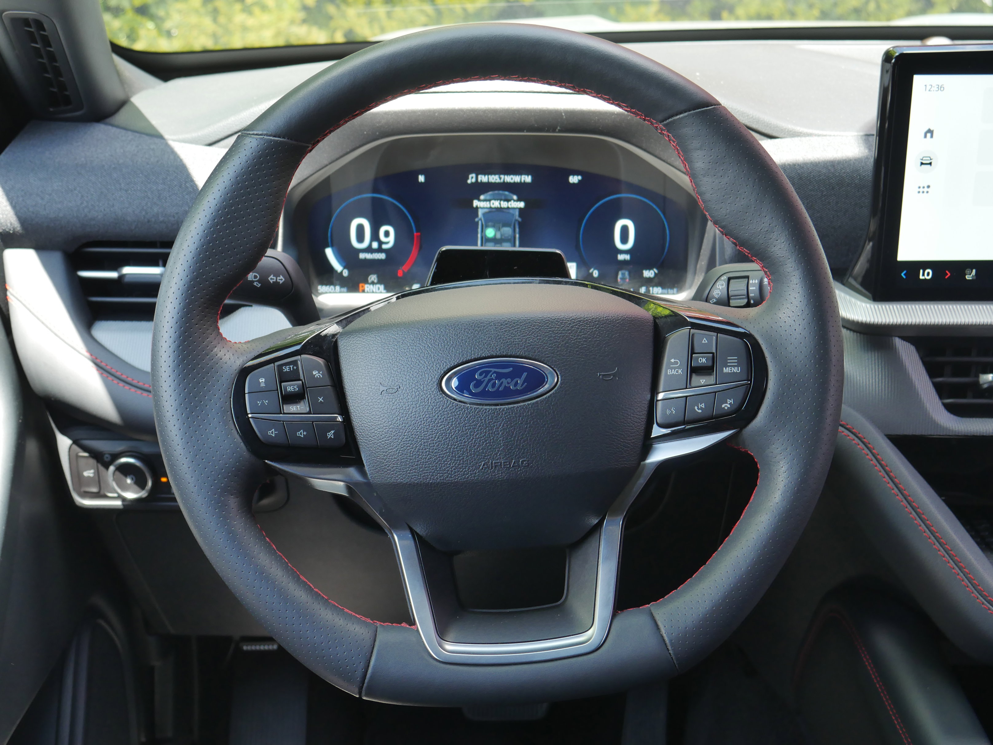 Certified 2025 Ford Explorer ST-Line w/ Premium Package AWD/4WD image 7