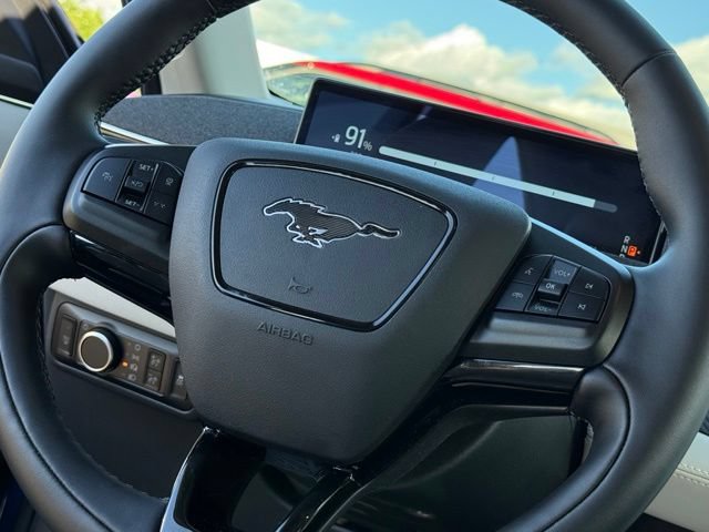 Certified 2025 Ford Mustang Mach-E Premium AWD/4WD image 9