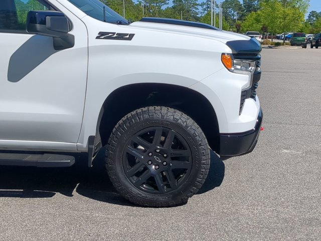 Used 2025 Chevrolet Silverado 1500 LT Trail Boss w/ Convenience Package II AWD/4WD image 11