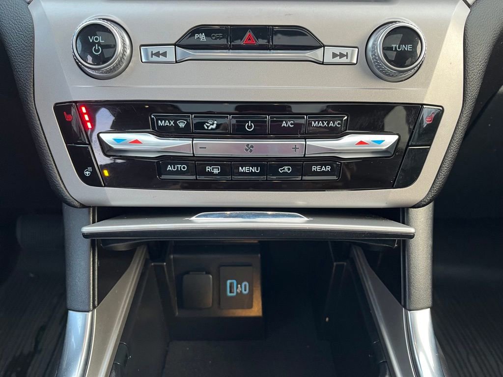 Certified 2023 Ford Explorer XLT w/ Equipment Group 202A image 14