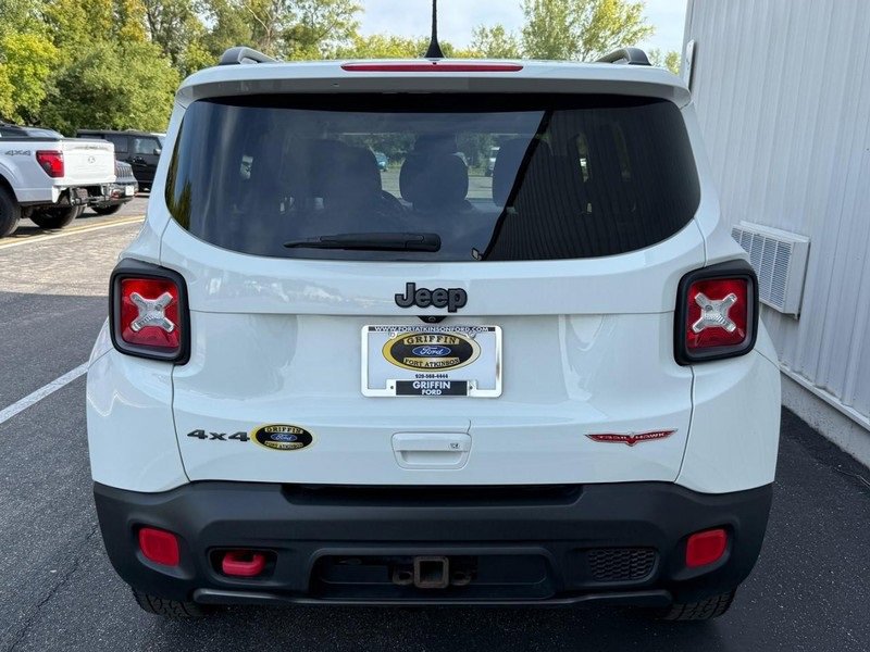 Used 2018 Jeep Renegade Trailhawk image 4