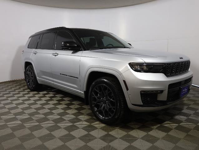 Used 2023 Jeep Grand Cherokee L Summit image 5