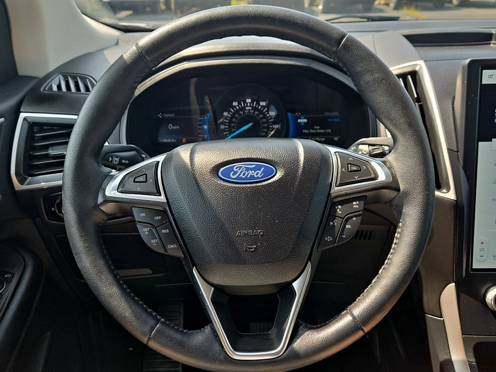 Certified 2024 Ford Edge SEL w/ Convenience Package AWD/4WD image 12
