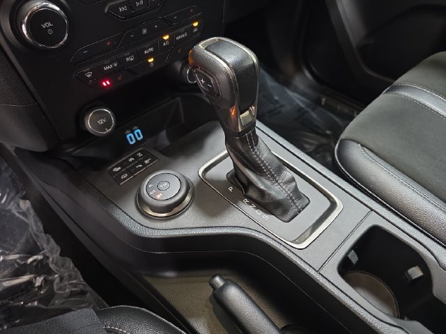Certified 2021 Ford Ranger Lariat w/ Tremor Off-Road Package AWD/4WD image 25