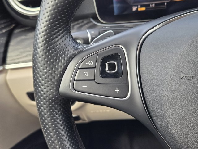 Used 2018 Mercedes-Benz E 300 4MATIC w/ Premium 2 Package image 25