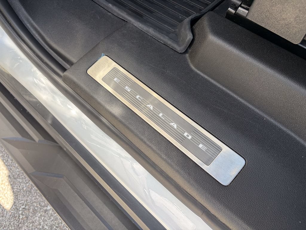 Used 2022 Cadillac Escalade Sport Platinum AWD/4WD image 27