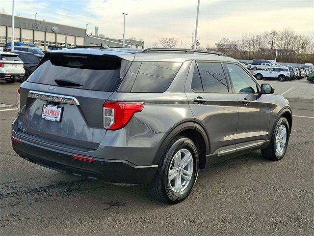 Certified 2023 Ford Explorer XLT image 4
