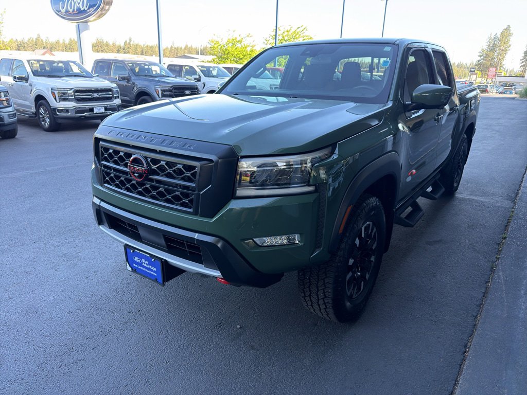 Used 2023 Nissan Frontier PRO-4X w/ Pro Convenience Package AWD/4WD image 3