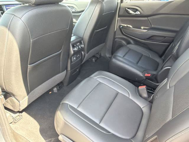 Used 2021 GMC Acadia SLT w/ Elevation Edition AWD/4WD image 18