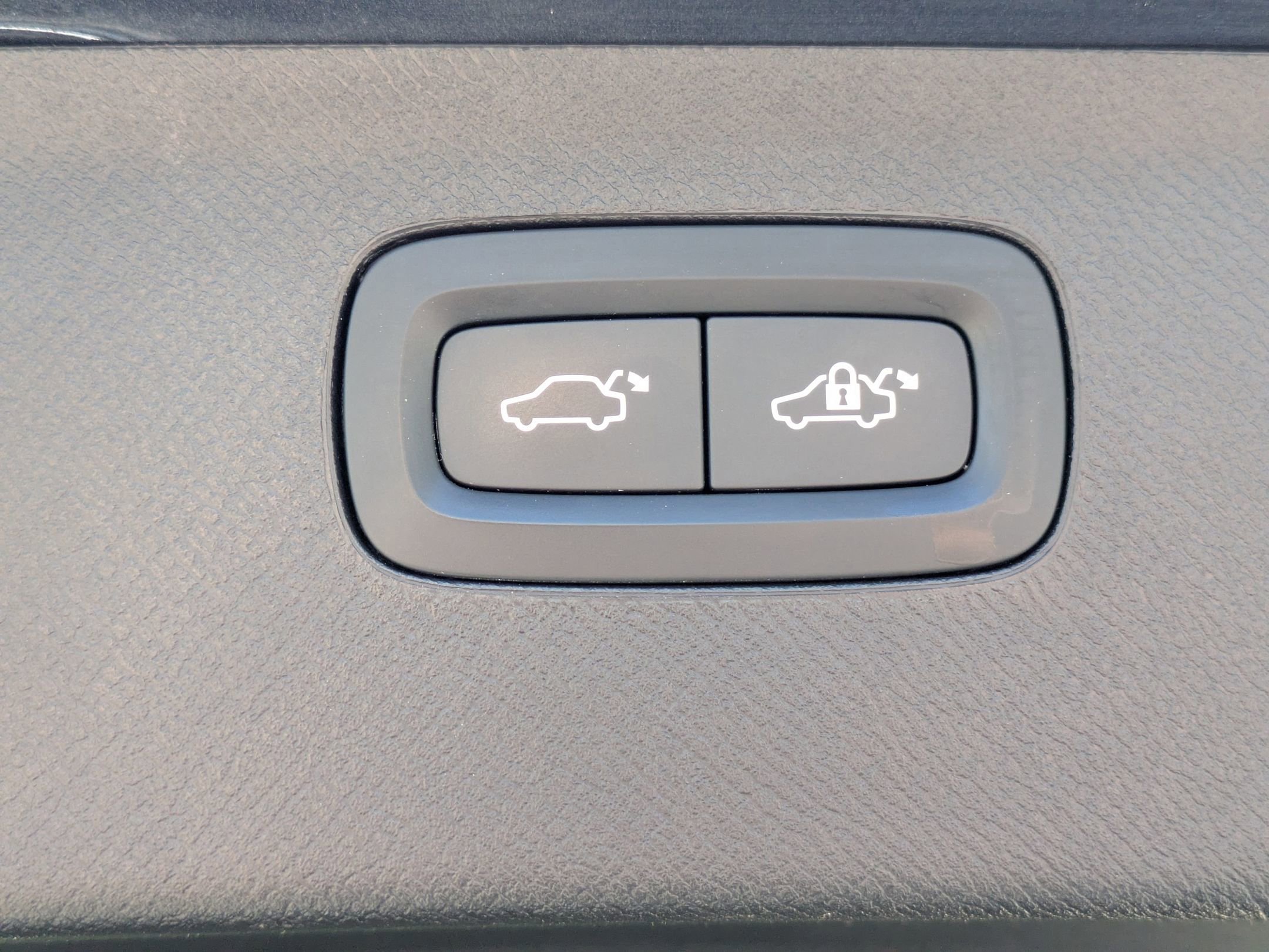 Used 2022 Volvo XC90 T6 Inscription w/ Advanced Package image 33