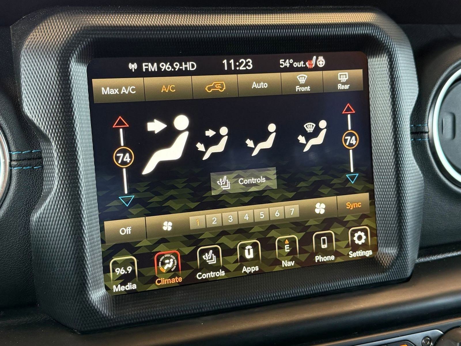 Used 2021 Jeep Wrangler Unlimited Rubicon 4xe w/ Steel Bumper Group image 27