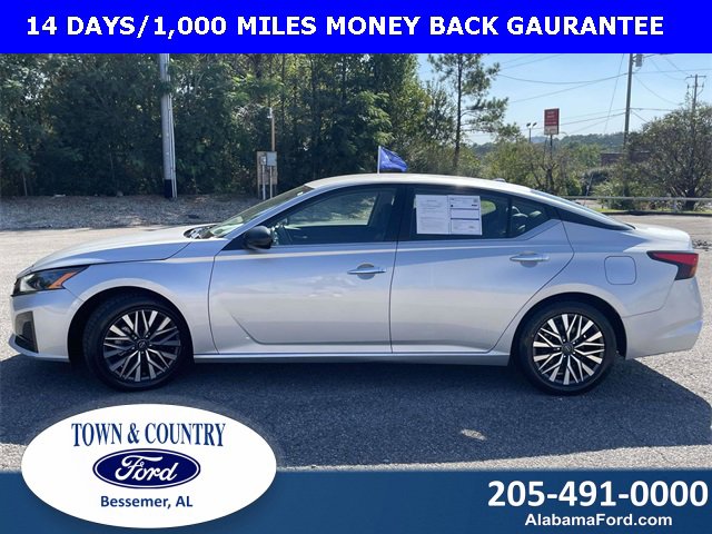 Used 2024 Nissan Altima 2.5 SV image 6