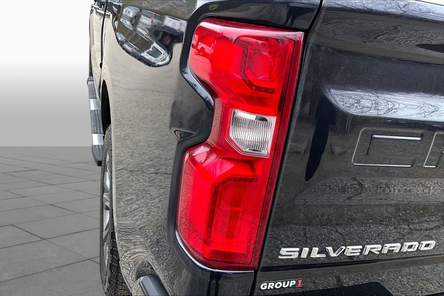 Used 2023 Chevrolet Silverado 1500 High Country w/ Z71 Off-Road Package AWD/4WD image 28