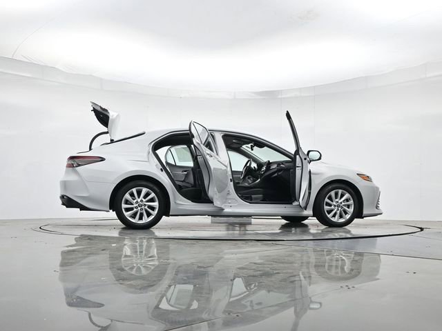 Used 2024 Toyota Camry LE w/ Convenience Package image 47
