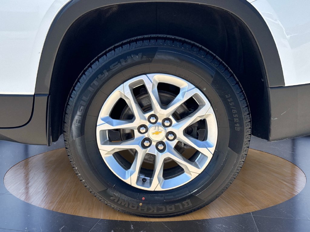 Used 2022 Chevrolet Traverse LS FWD image 30