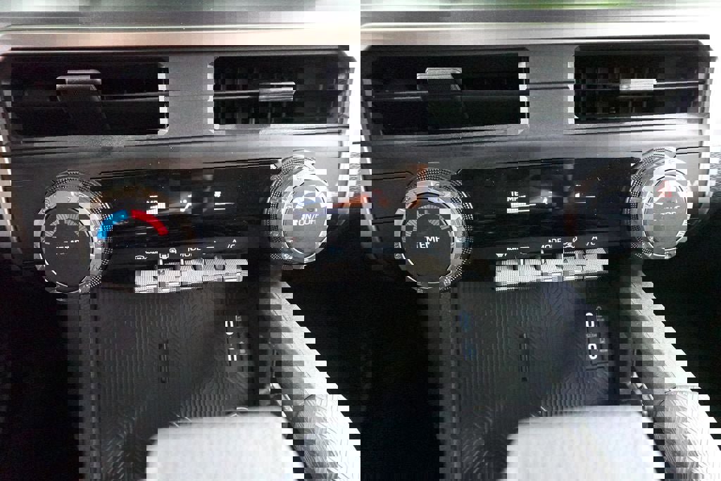 Used 2025 Toyota 4Runner SR5 image 18