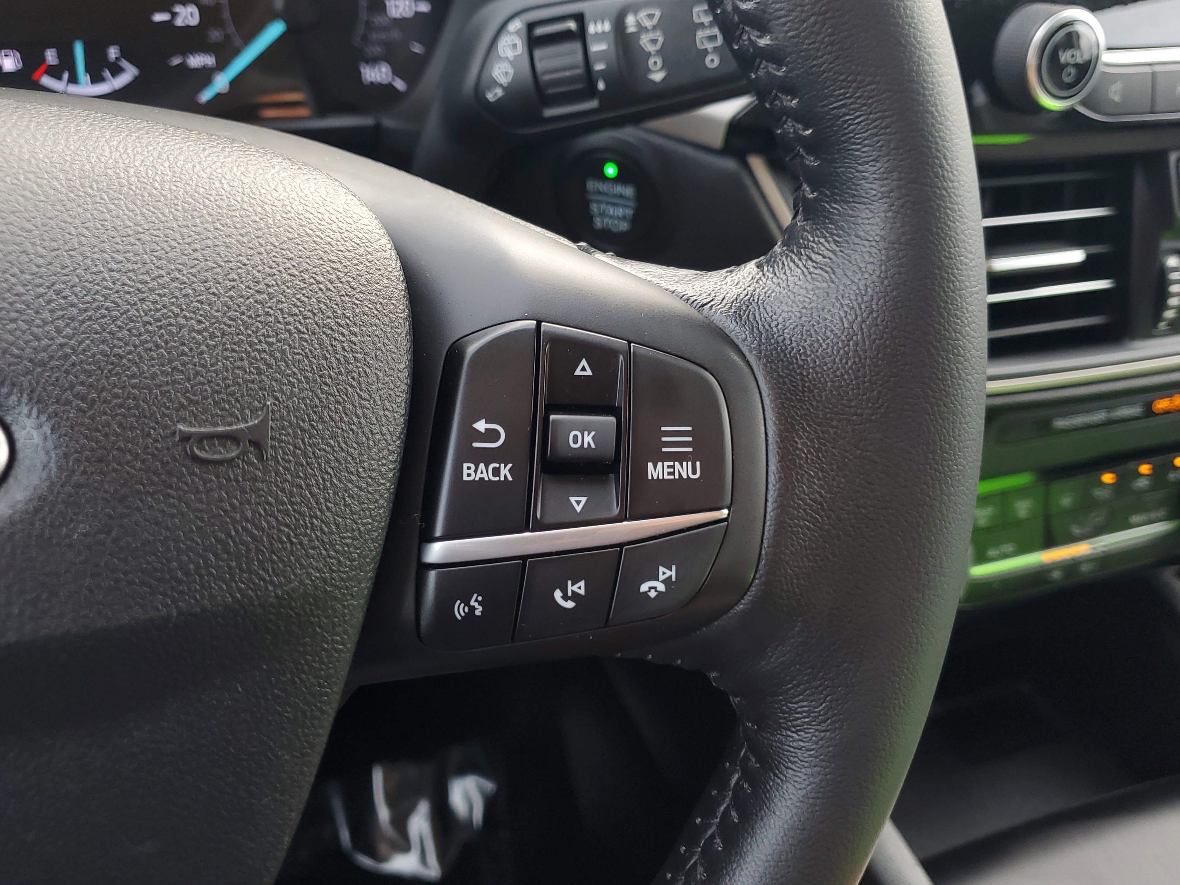 Certified 2021 Ford Escape SE w/ SE Sport Appearance Package image 25