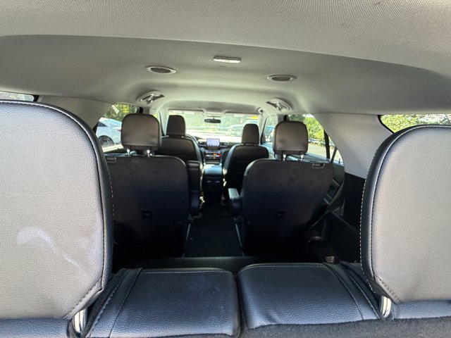 Certified 2023 Ford Explorer Limited w/ Equipment Group 301A AWD/4WD image 27