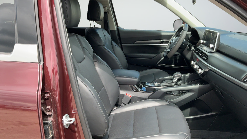 Used 2020 Kia Telluride S FWD image 22