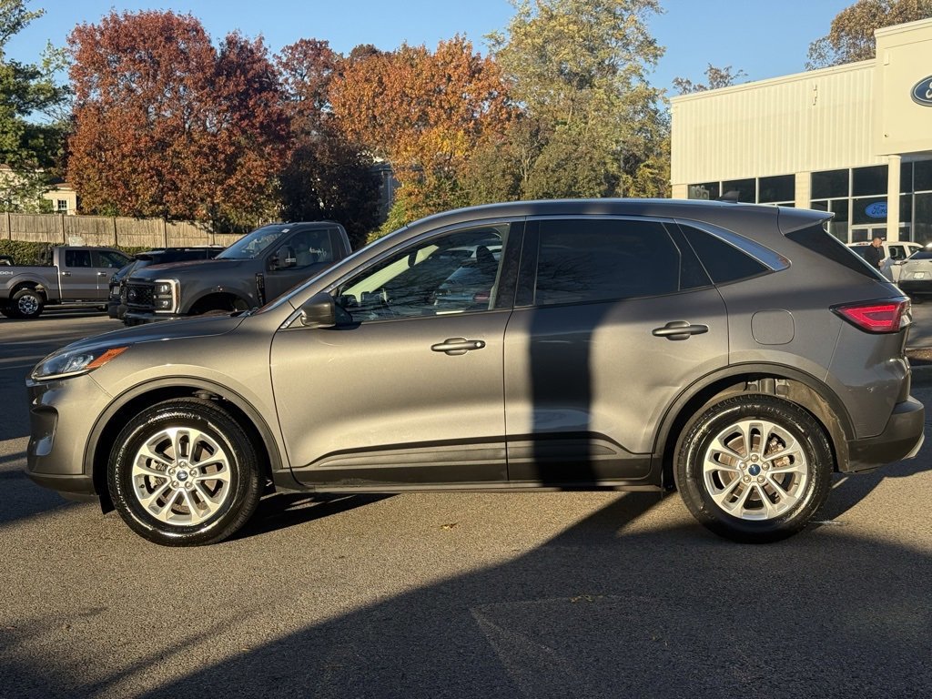 Certified 2022 Ford Escape SE w/ Convenience Package image 2