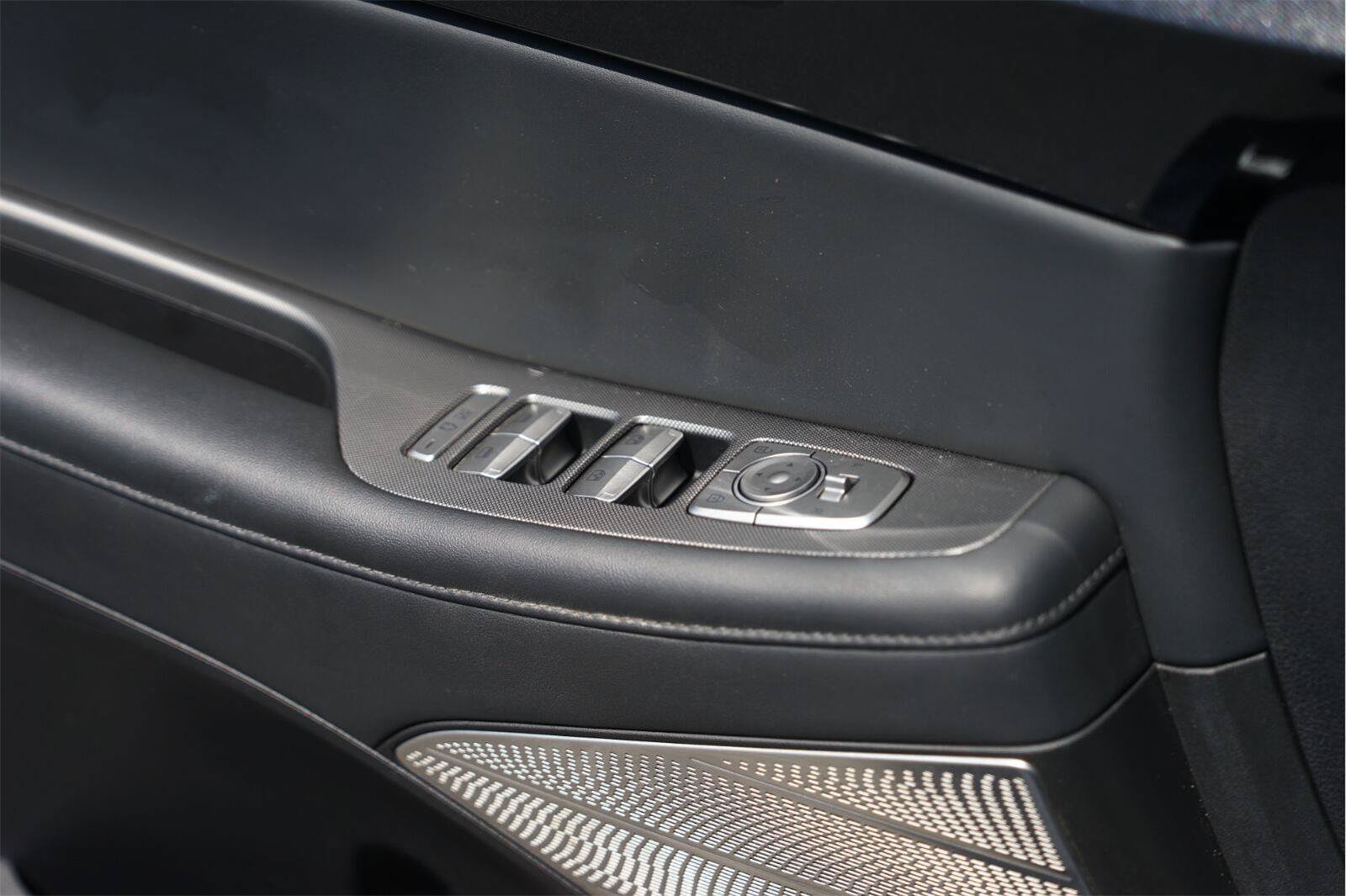 Used 2022 Hyundai Palisade Limited FWD image 30