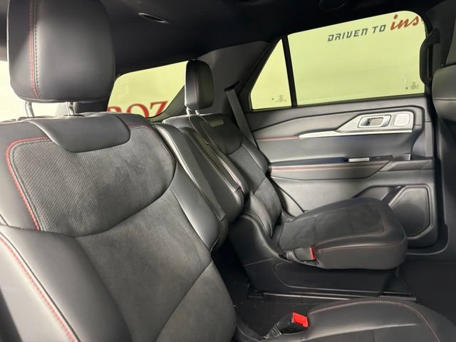 Certified 2025 Ford Explorer ST w/ Sun And Sound Package AWD/4WD image 18