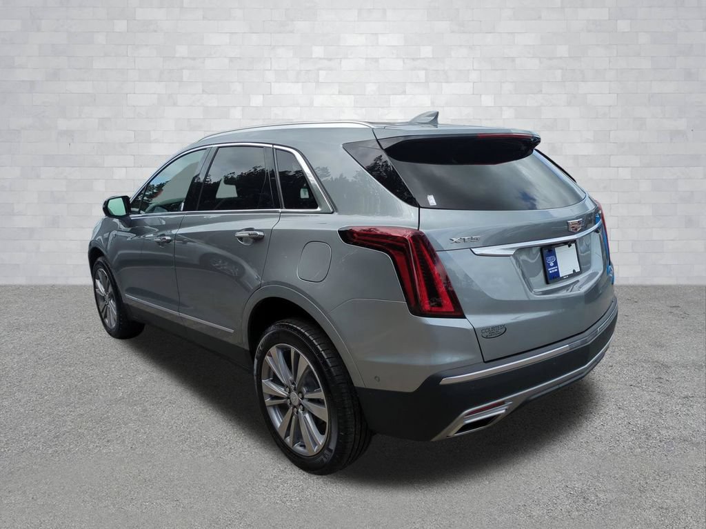 Used 2025 Cadillac XT5 Premium Luxury w/ Technology Package FWD image 7
