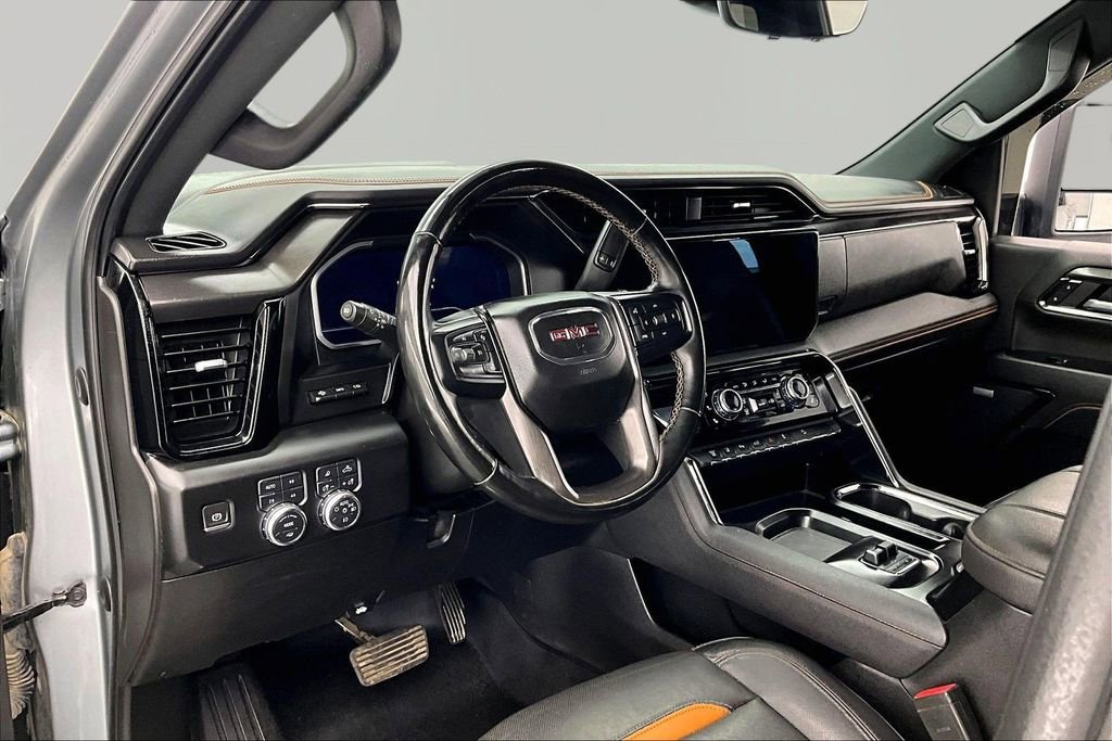 Used 2024 GMC Sierra 3500 AT4 w/ Technology Package AWD/4WD image 14