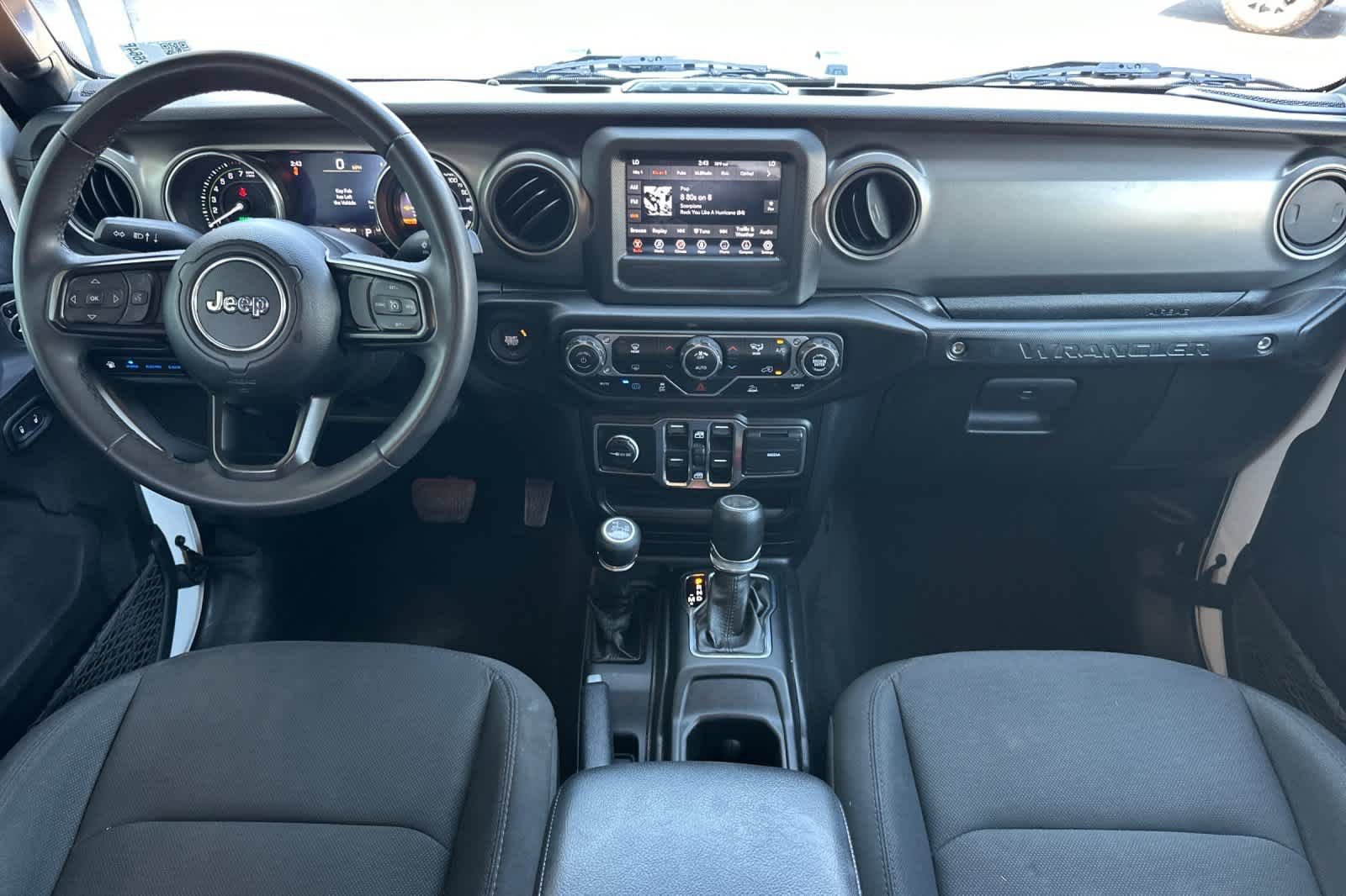 Used 2023 Jeep Wrangler Unlimited AWD/4WD video 3