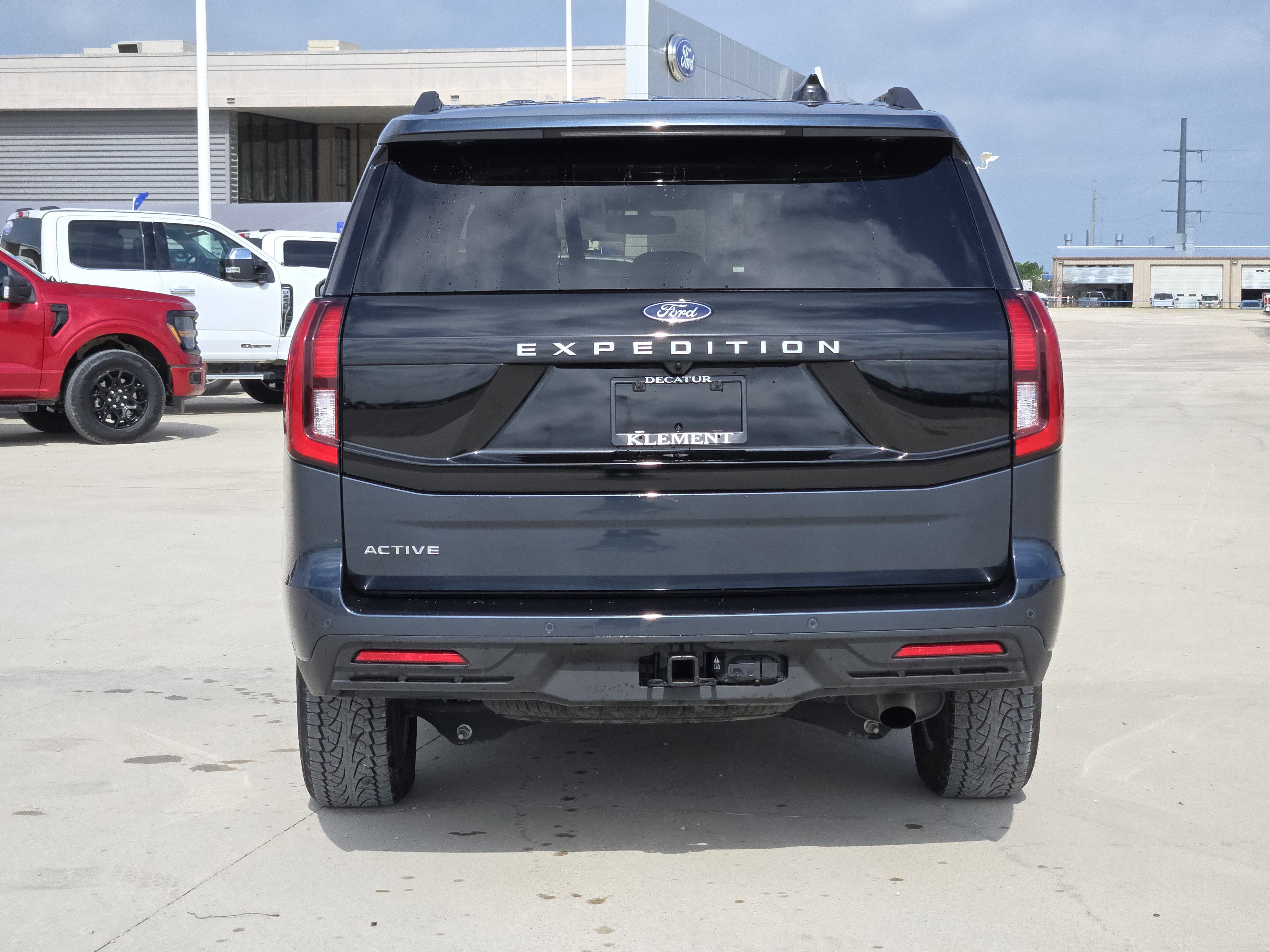 Certified 2025 Ford Expedition Active AWD/4WD image 4