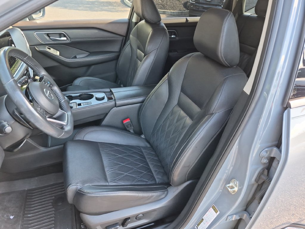 Used 2021 Nissan Rogue Platinum AWD/4WD image 19