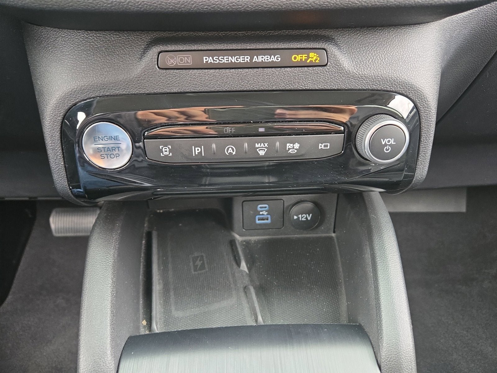 Certified 2023 Ford Escape Platinum AWD/4WD image 20